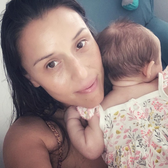 Meet your Posher, Liz - Picture 1 of 1